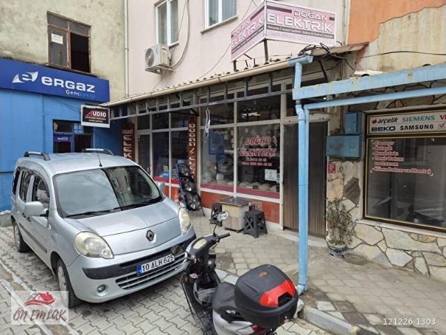 Burhaniye, Balikesir içerisinde satılık Dükkan