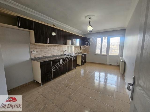 Burhaniye, Balikesir içerisinde kiralık mülk