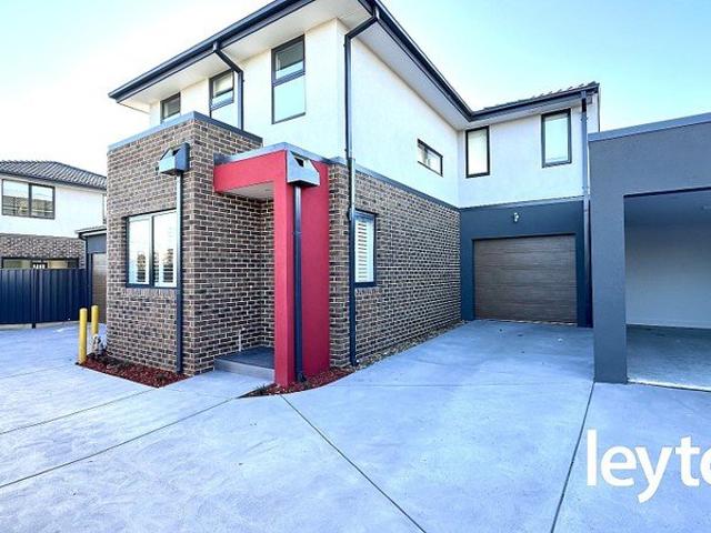 Townhouse for rent in Camerons Creek, Victoria