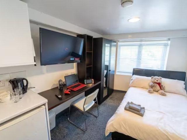 Studio for rent in Bournbrook, West Midlands