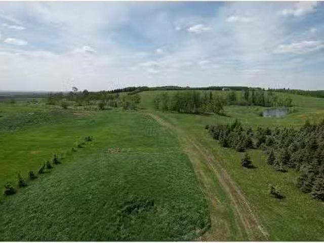 House for sale in Alberta