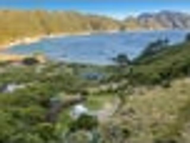Land for sale in Marlborough
