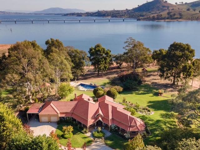 House for sale in Bellbridge, Victoria
