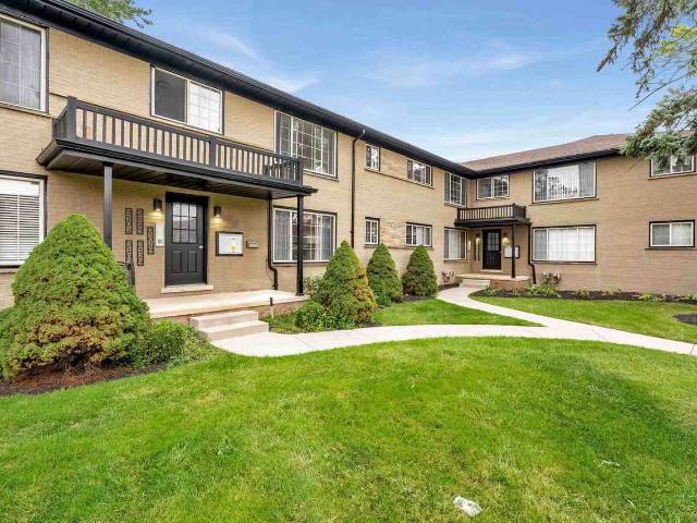 Apartment for rent in Birmingham, Michigan