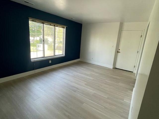 Apartment for rent in Mount Clemens, Michigan