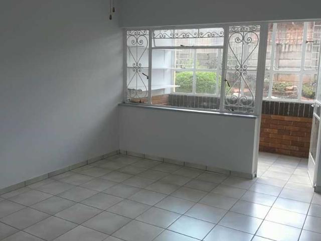 Apartment for rent in Krugersdorp, Mogale City Local Municipality