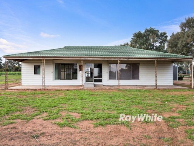 House for sale in Nichols Point, Victoria