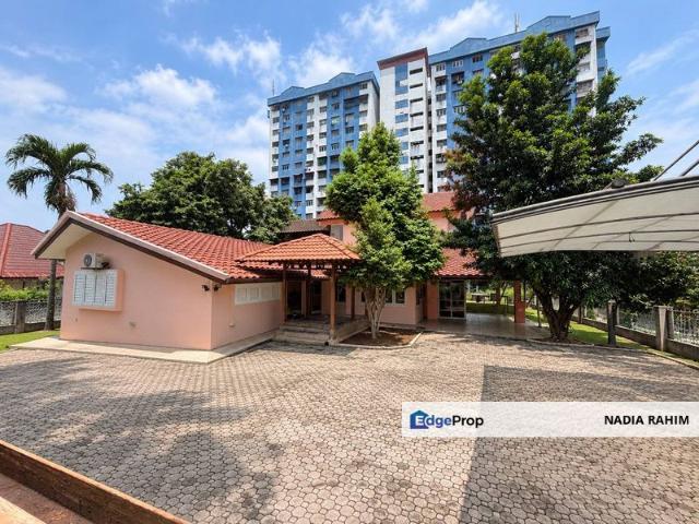 House for sale in Petaling, Damansara Damai