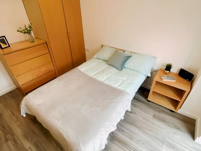 Apartment for rent in Saint Vincent's, Netherthorpe