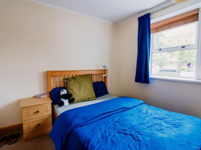 Room for rent in Clifton, Haddon