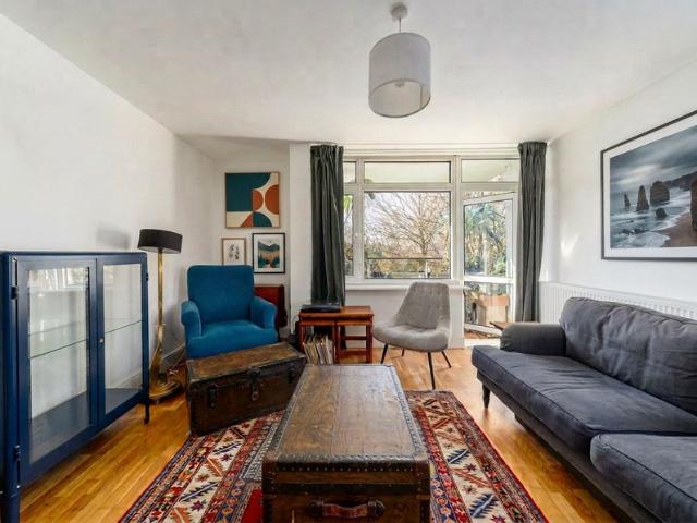 Apartment for rent in Roehampton, Greater London