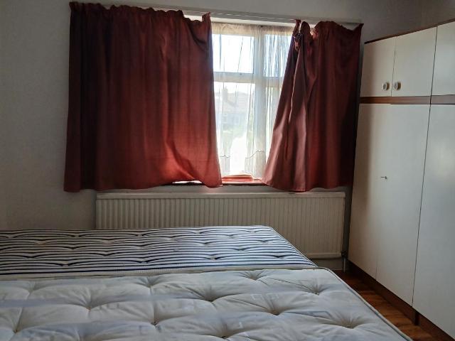 Apartment for rent in Lane, Greater London