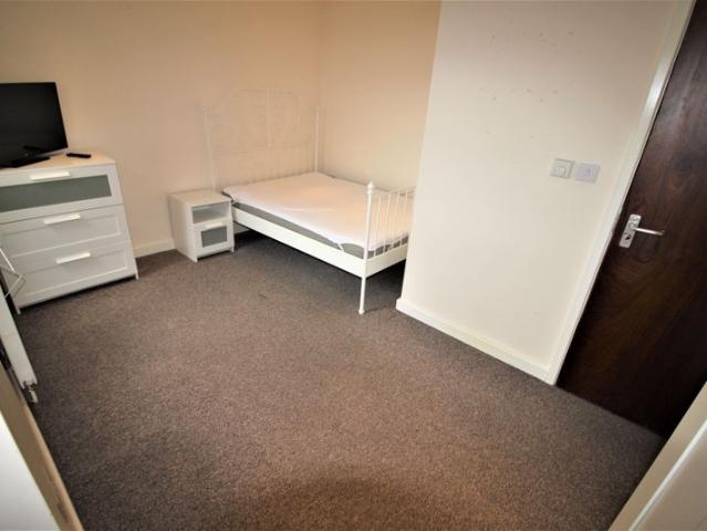 Studio for rent in Rodbourne, Swindon