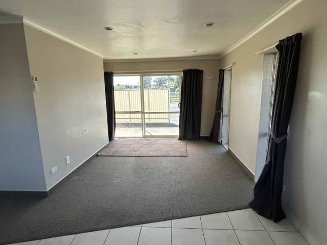 Apartment for rent in The Avenues, Tauranga