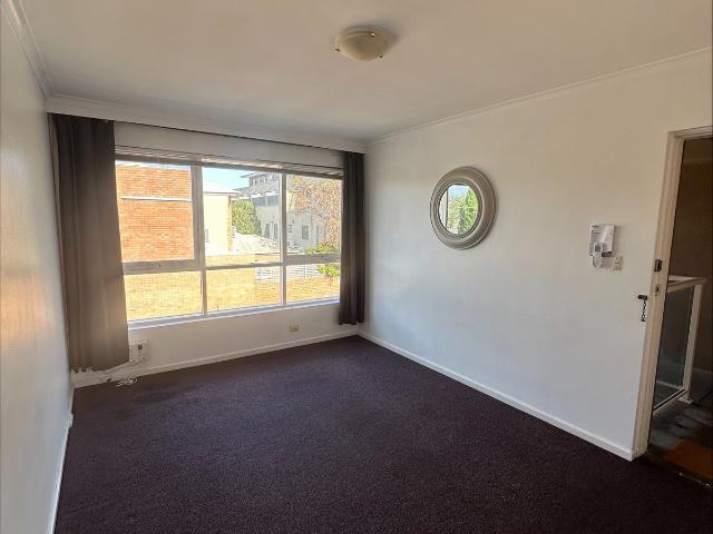 Apartment for rent in Brunswick West, Melbourne