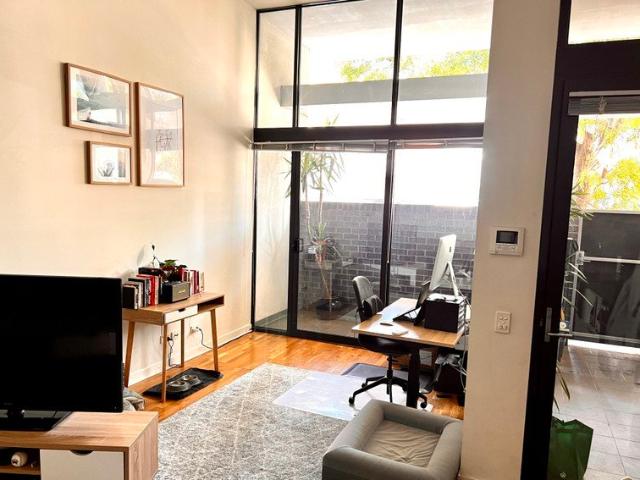 Apartment for rent in Port Melbourne, Melbourne