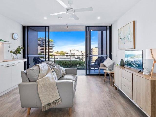 House for sale in Newstead