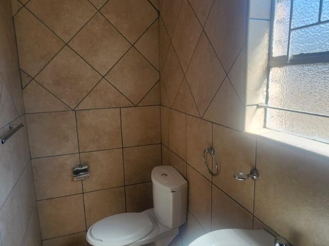 Apartment for rent in Rustenburg Oos Einde, Rustenburg Local Municipality