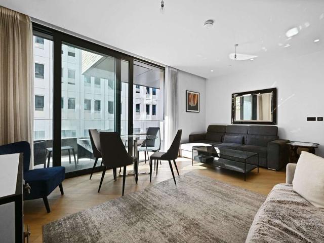 Apartment for rent in London Borough of Hammersmith and Fulham, Greater London
