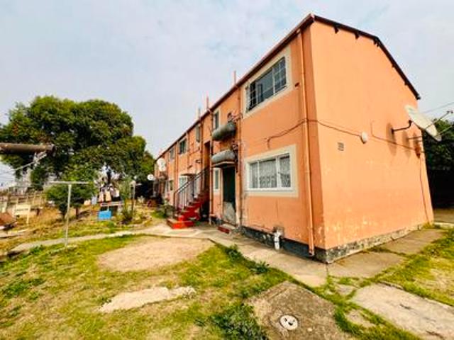 Apartment for sale in Phoenix, Kwazulu-natal