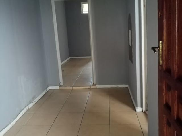 Apartment for rent in Seaview, Kwazulu-natal