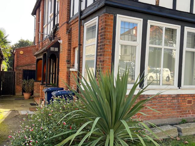Apartment for rent in Victoria, Greater London