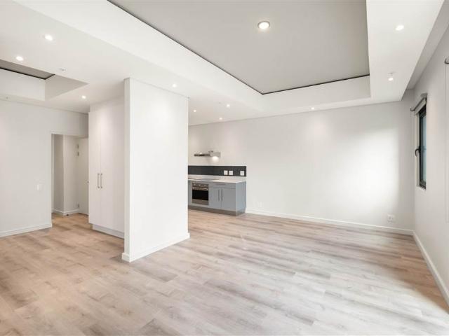 Apartment for rent in Foreshore, Cape Town