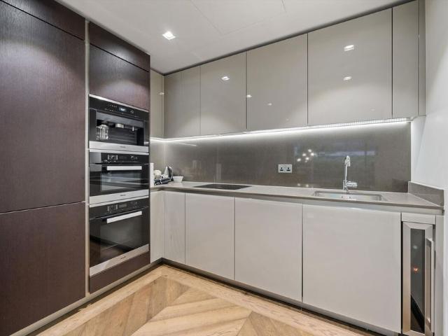 Apartment for rent in Tower Liberty, Wapping