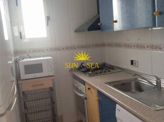 Apartamento en alquiler en Alicante, Valencia