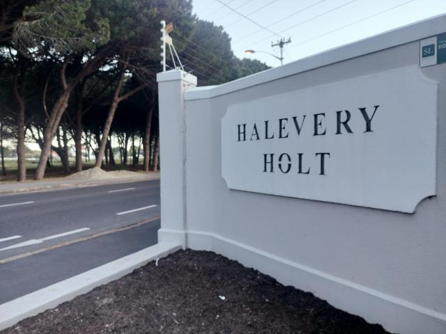 Apartment for rent in Little Mowbray, Cape Town