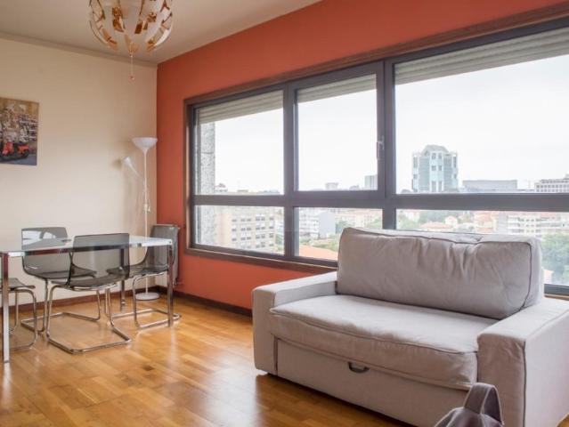 Apartamento alugar em Porto, Lordelo Do Ouro