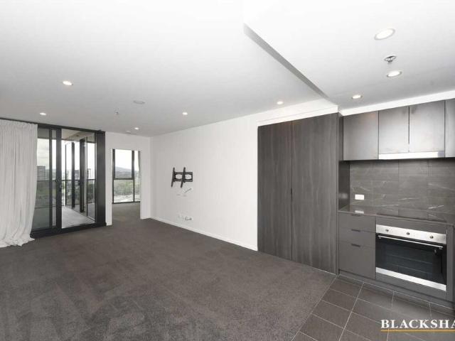 Apartment for rent in Phillip, District of Woden Valley