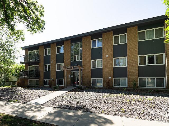 Condo for sale in Wedgewood, Alberta