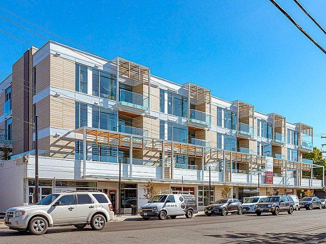 Condo for rent in Victoria