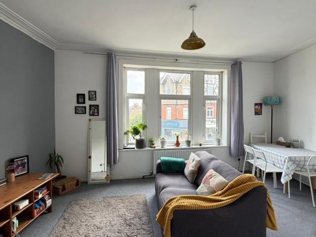 Apartment for rent in Southfields, Greater London