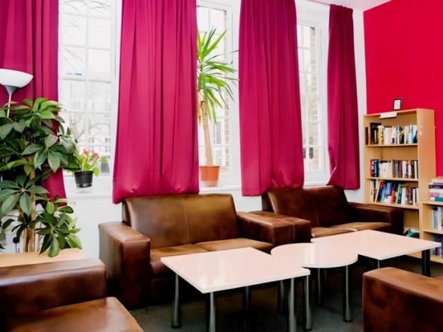 Apartment for rent in Highbury, Greater London