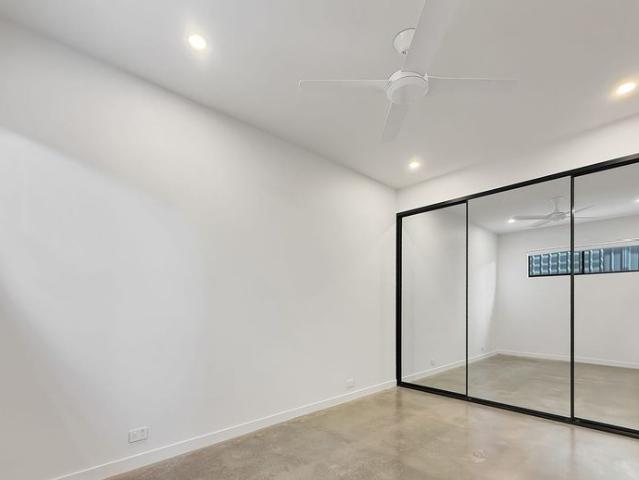 Granny Flat for rent in Wollongong, Wollongong City Council