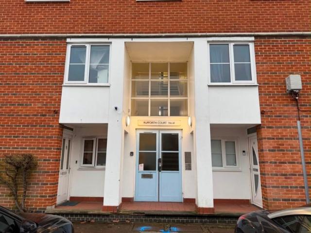 Apartment for rent in Colindale, Greater London