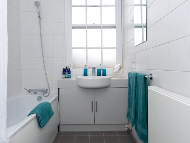 Room for rent in Holborn, Greater London