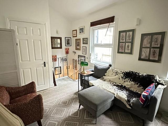 Apartment for rent in West Hampstead, Isle Of Man