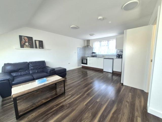 Apartment for rent in Colindale, Greater London
