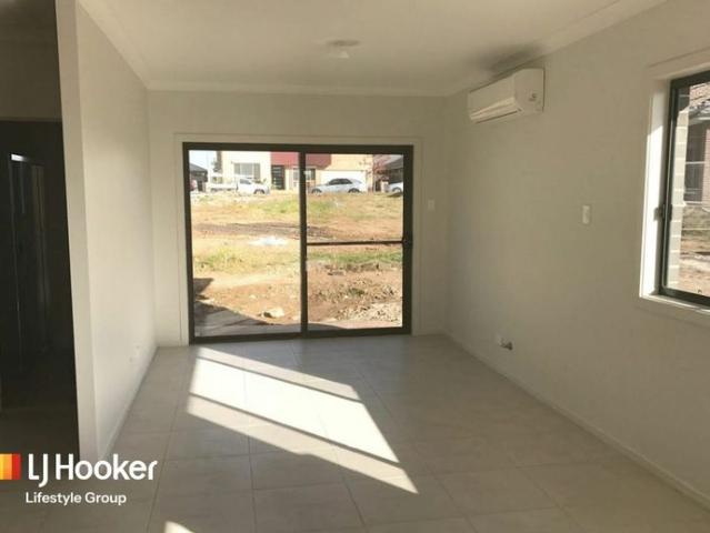 House for rent in Oran Park, Sydney