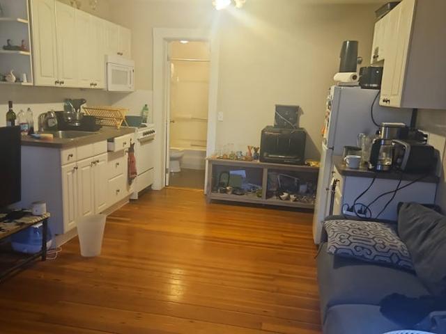 Room for rent in Somerville, Massachusetts