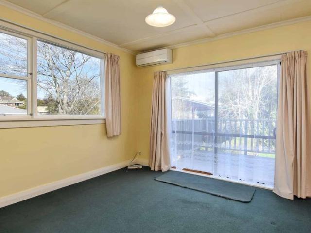 House for rent in Otakou