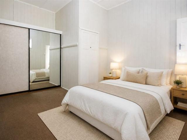Apartment for rent in Camp Hill, Greater Brisbane