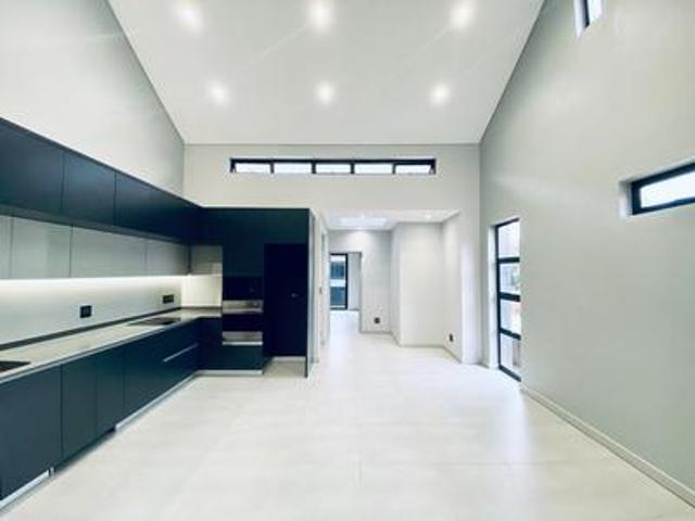 House for sale in Waterkloof, Gauteng