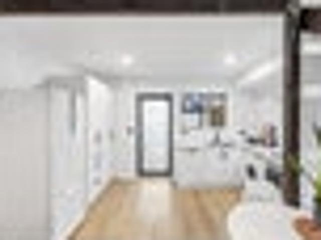 Apartment for sale in Heathcote, Canterbury