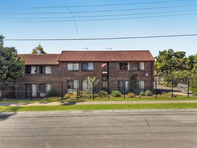 Villa for sale in Toombul, Queensland