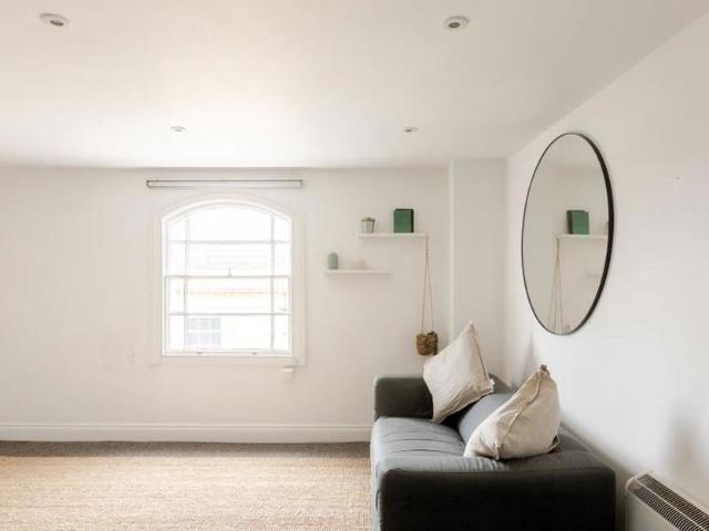 Apartment for rent in Hotwells, Feckenham