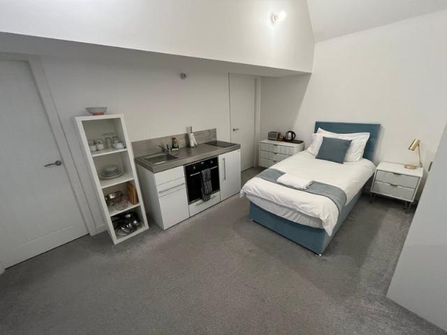 Studio for rent in Kilton, Costhorpe